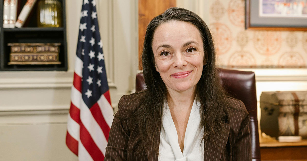 Sharon Codeanne Helping Federal Employees with Coaching | College of Executive Coaching